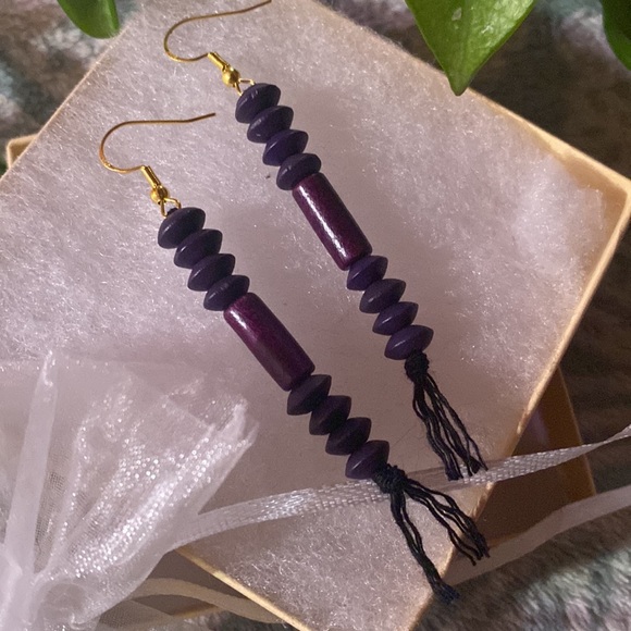 Purple Hand Crafted Macrame Tassel Fringe Earrings Wood Beaded Accents - Picture 3 of 9